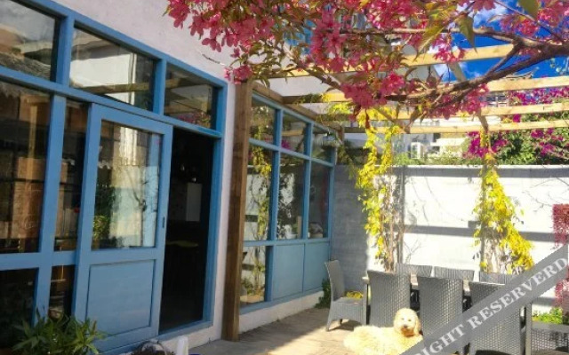 Shanti Guest House