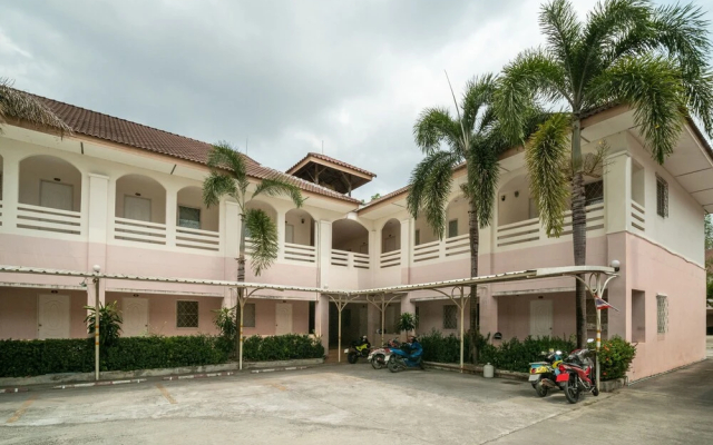 9's Born by OYO Rooms
