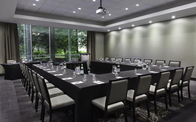 Hilton Toronto/Markham Suites Conference Centre & Spa