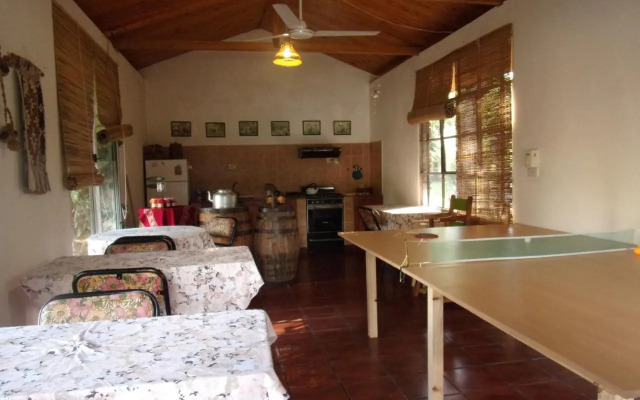 Hosteria y Cabañas Los Mimbres