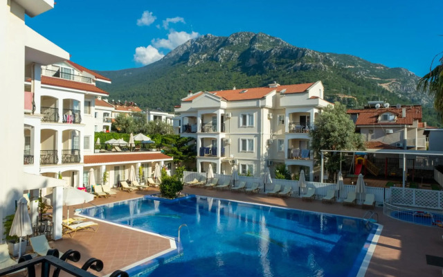Sea Breeze Hotel & Apartments