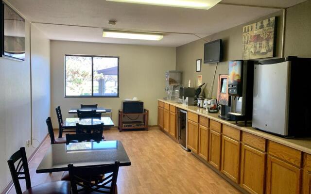Econo Inn