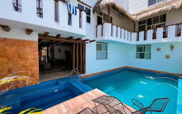 Marvelous Las Palmas Apartments Pool
