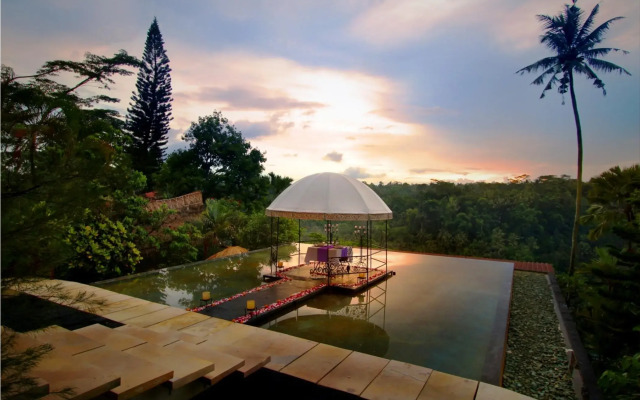 Jungle Retreat by Kupu Kupu Barong