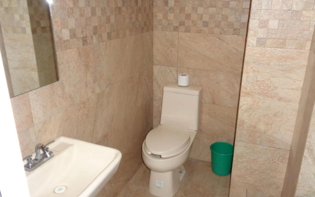 Hotel Aquario CDMX - Central del Norte