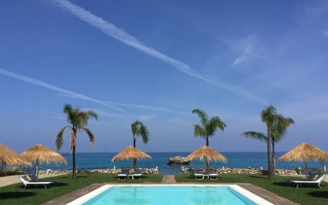 Sunshine Beach Resort