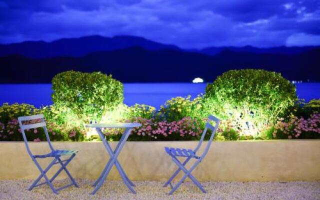 Lugu Lake Yinmi Lakeside Boutique Hotel
