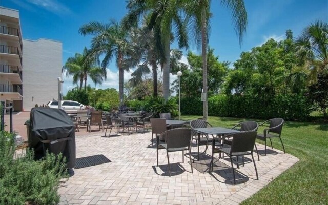 Grandview312 - Grandview 2 Bedroom Condo by Redawning