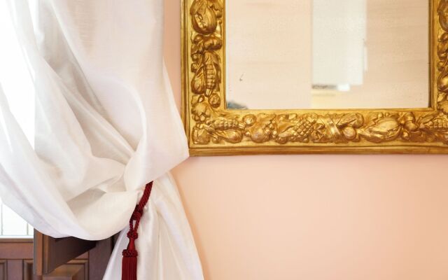 Saint George's House