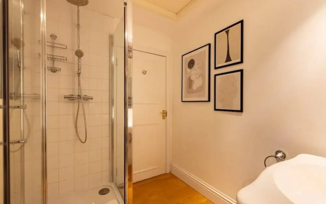 The Philbeach Gardens Place - Lovely 5bdr Flat With Terrace
