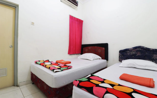Wisma Lamida 2 Syariah – Guest Rooms – Jakarta