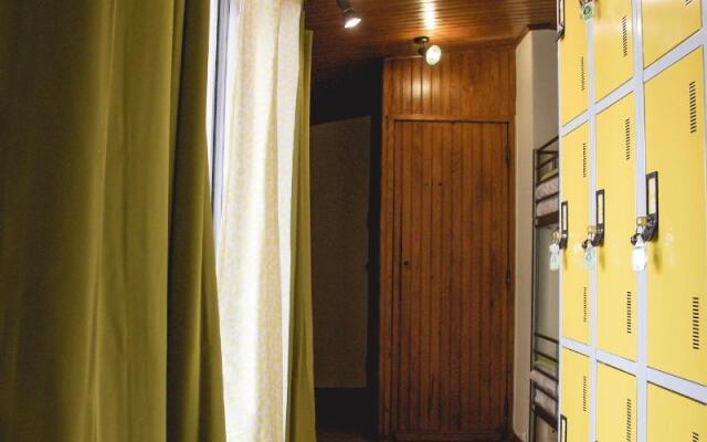 Help Yourself Hostels Carcavelos Coast