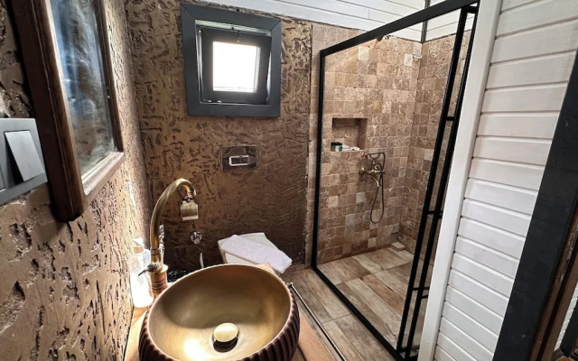Flu Alaçatı Tiny House Otel