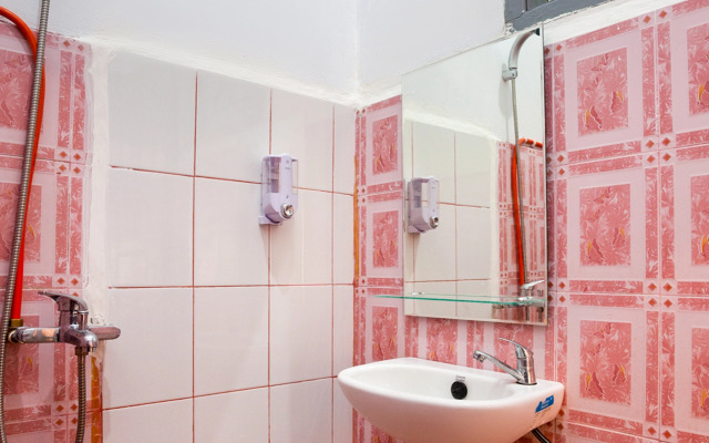 Putri Residence Syariah by OYO Rooms