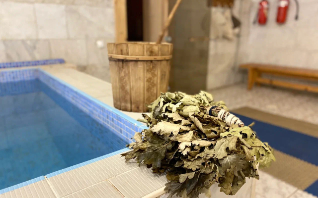 Крымский (Алушта)