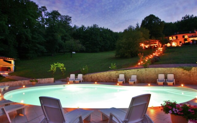 Stylish Stay On A Private Estate With Sauna, Heated Pool And Jacuzzi