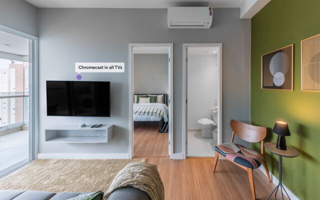 Apartamento completo com varanda | Vila Olímpia