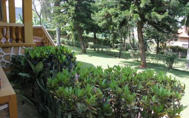 Serene Guesthouse, Entebbe