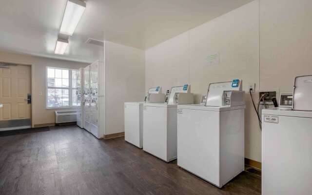 Extended Stay America Suites Santa Rosa South