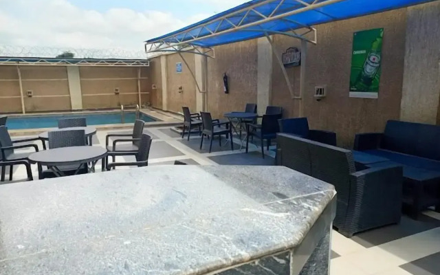 Vichi Gates Hotel