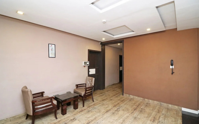 OYO 4906 Hotel Lotus