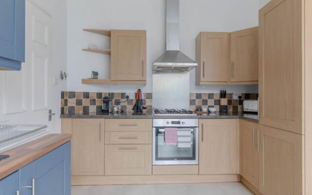 Serene & Stylish 1BD Flat - Tooting Bec!