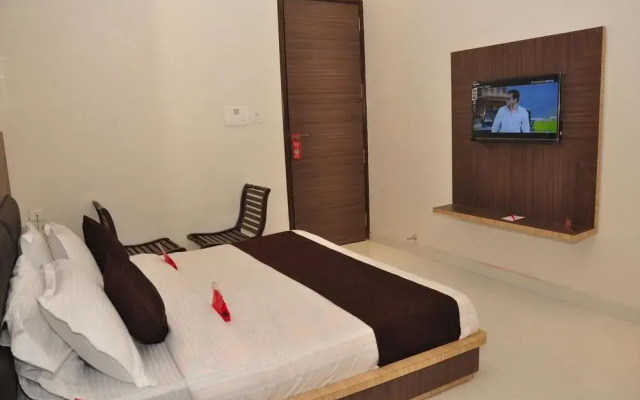 Oyo 1662 Hotel Behl Regency
