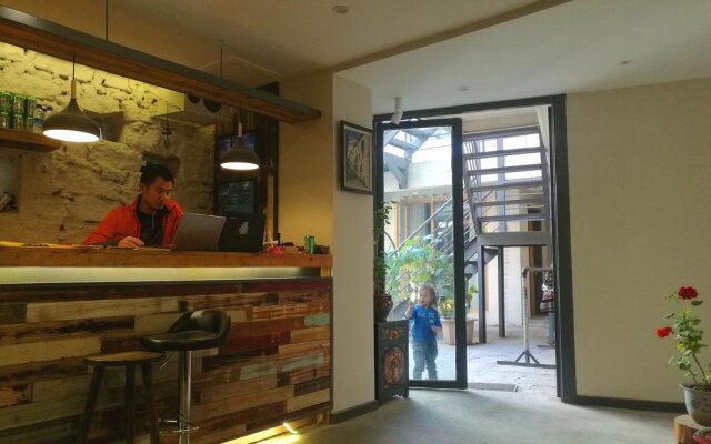 Fengma Feiyang Hostel