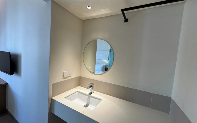 SOLANA Hotel Sunset Town Phu Quoc