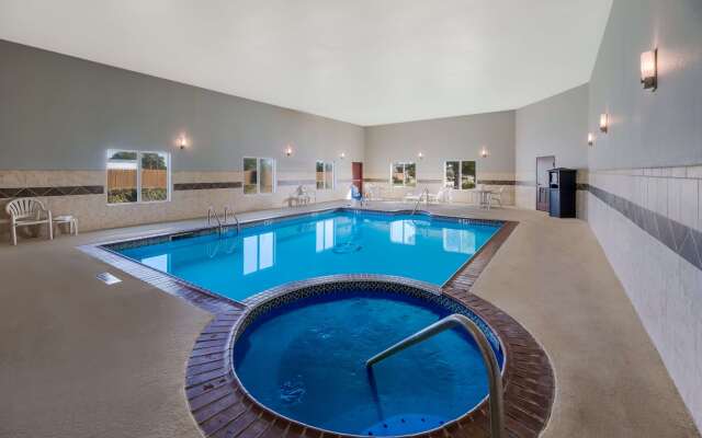 Best Western South Plains Inn & Suites