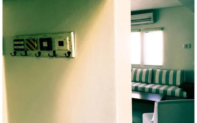 Big House Pool Grill, 4 Bedrooms 12 ppl AC Ocean View TV Wifi