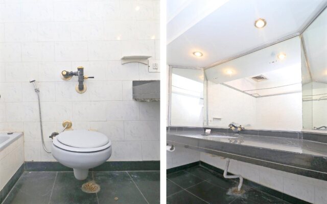 Hotel Plaza by OYO Rooms