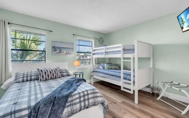 Bayview Beach Condo