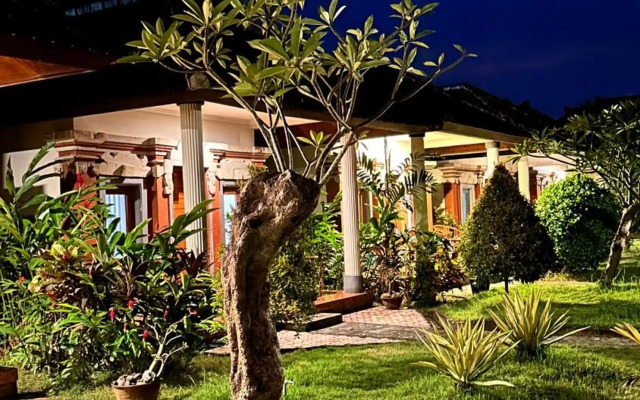 Puri Bali Lovina