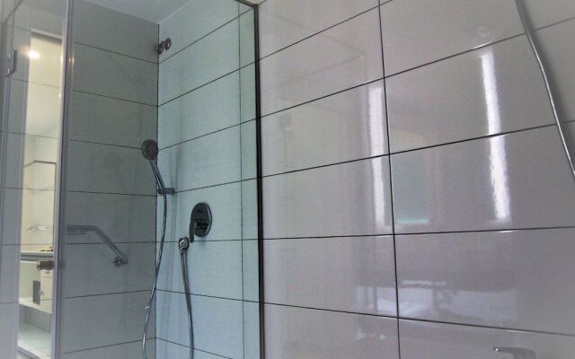 A de Lolo - Four Rooms