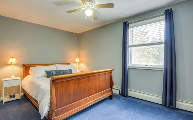 Ski, Golf & Hike: Spacious Dover Retreat!