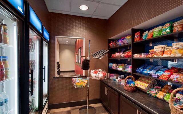 Hampton Inn & Suites Detroit / Airport - Romulus