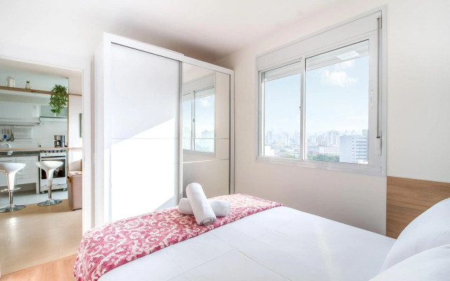 Apê iluminado e com vista alta no Brás