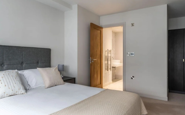 Amigos Nest - Farringdon - by Frankie Says