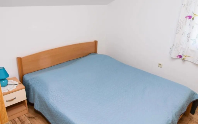 Apartments Jela - 50 m from beach