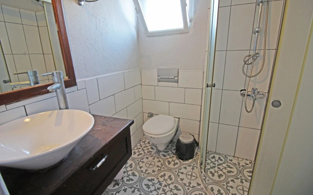 Eflatun Guest House