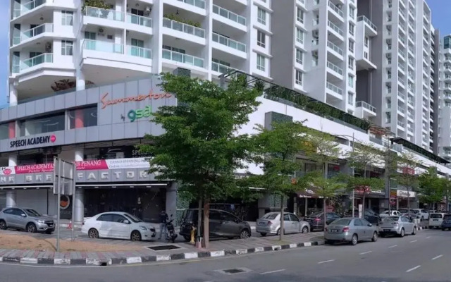 Apple 1 Hotel Queensbay
