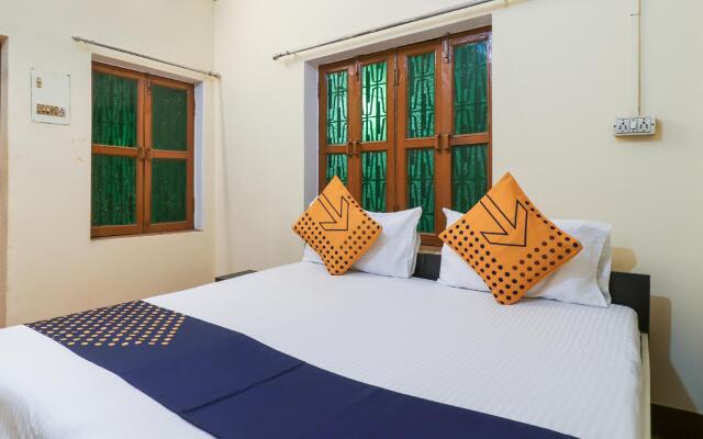 SPOT ON 68747 Shree Lodge