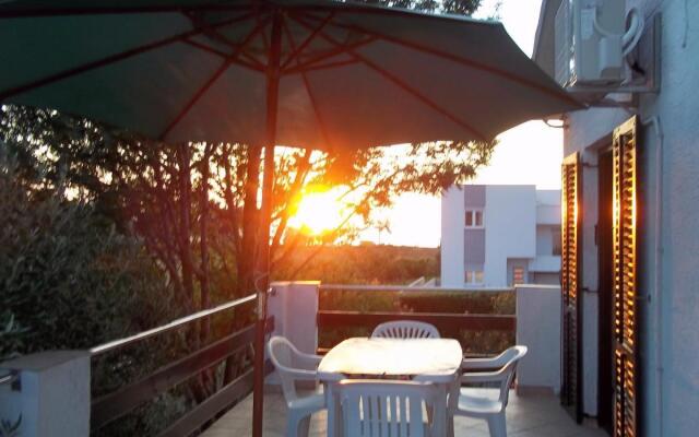 Duskica - close to the sea - A1(4+2)