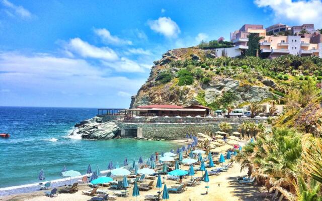 M&N Luxury Family Apartment 10meters from the Sea