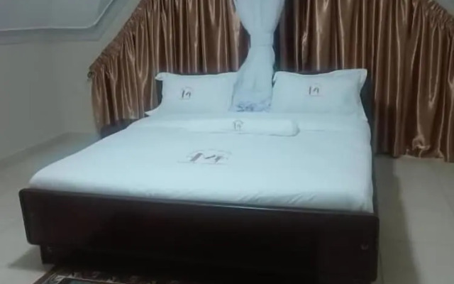 Mojoh Inn Hotel