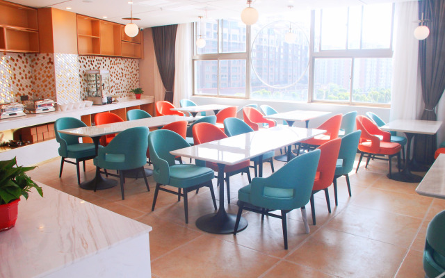 Magnotel  Hotel(Changsha Provincial Government Guihuaping Subway Station Store)