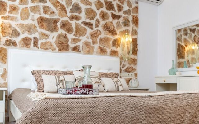 Golden Coast Naxos