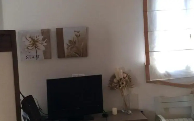 Edelweiss Luxury Suite, 1 minute walk to beach
