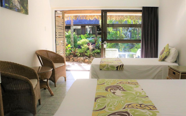 Club Raro Resort